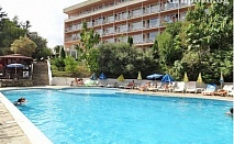 All Inclusive light + басейн САМО за 29.50 лв. на ден в Хотел Вежен, к.к. Чайка, Златни пясъци