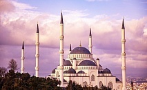  Екскурзия до Истанбул с посещение на Църквата на първото число! Транспорт, 2 нощувки + 2 закуски на човек и богата екскурзионна програма за 135 лв. от АБВ Травелс 