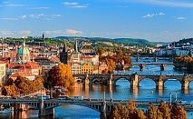  Екскурзия до Златна Прага, Чехия! Транспорт + 2 нощувки  със закуски на човек + екскурзия до Карлови Вари от ТА Роял Холидейз 