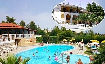  Късно лято в Kassandra Bay Hotel, Криопиги, Гърция! 3+ нощувки на човек със закуски и вечери + басейн в Халкидики! 