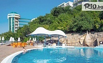 Късно лято през Септември на брега на морето в Свети Влас! Ultra All Inclusive нощувка + басейн, шезлонг и чадър, от Парадайз Бийч Резиденс 5*