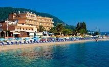  На 1-ва линия в Potamaki Beach Hotel, Беницес, о. Корфу, Гърция! 2+ нощувки на човек със закуски и вечери + басейн 