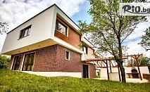 Луксозна къща за гости край Ловеч със фитнес и барбекю