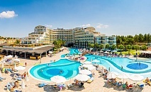 Луксозна почивка в Кушадасъ! 5 Ultra All Inclusive нощувки в Sealight Resort Hotel 5* + басейни и СПА + Безплатно за дете до 13 г., от Глобус Холидейс