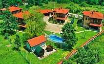 Луксозни къщи за гости с басейн в Тянкови къщи, Вършец