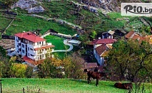 Лятна почивка в Триград: Нощувка със закуска, джакузи и СПА удобства