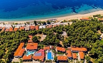  Лято на 300м. от плажа в Ситония, Гърция! 5+ нощувки на човек, закуски, вечери + басейн, дете до 12г. безплатно в хотел Philoxenia****, Псакудия 