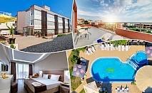  Лято в Созопол на 50м. от плажа! Нощувка на човек със закуска и вечеря + басейн в хотел Съни**** 
