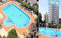 Море на 10 метра от плажа в хотел Арсенал 2*, Несебър: All Inclusive