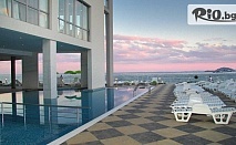 На море на първа линия в Свети Влас през ТОП сезон! Нощувка на база All Inclusive за до четирима + басейн, шезлонг и чадър, от Хотел Лунна Пътека 5*