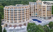 На море в Златни пясъци през Юли! Нощувка със закуска или на база All Inclusive + басейн, шезлонг и Релакс зона, от Хотел Контитентал