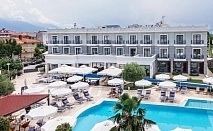 Нощувка със закуска и вечеря на човек + басейн в Danai Hotel and Spa****, Олимпийска Ривиера, Гърция