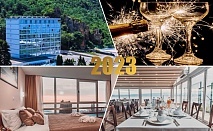  Нова година в Hotel Aqualina Ohrid ****, Охрид! 3 нощувки на човек със закуски и вечери, едната Празнична с фолклорна програма и неограничена консумация на напитки 