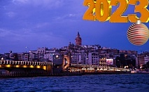  Нова Година 2023г. в Истанбул! Автобусен транспорт + 3 нощувки на човек със закуски в хотел Шахинлер 3* 