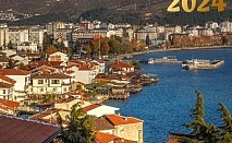  Нова година 2024 в Охрид! Транспорт + 2 нощувки на човек със закуски и вечери, едната празнична + посещение на Скопие от ТА Поход 