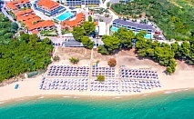  На първа линия в Hotel Lagomandra Beach****, Никити, Гърция! 5+ нощувки със закуски и вечери на човек + басейн. Дете до 12.99г. БЕЗПЛАТНО! 