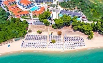  На първа линия в Hotel Lagomandra Beach****, Никити, Гърция! Нощувка за ДВАМА със закуска и вечеря + басейн. Дете до 11.99г. БЕЗПЛАТНО! 
