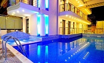  На 100м. от плажа в Гърция! 3+ нощувки на човек със закуски + басейн в хотел Panorama Inn, Паралия Катерини! Дете до 6.99г. БЕЗПЛАТНО 