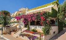  На 50м. от плажа в Loutra Beach Hotel, Агия Параскеви, Гърция! 4+ нощувки на човек със закуски 