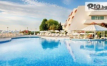 Почивка на първа линия в Обзор: All Inclusive и семейни открити басейни от AluaSun Helios Beach