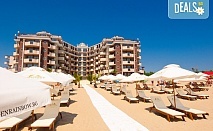 Почивка през юни в Хотел Голдън Ина, Слънчев Бряг! Нощувка на база All Inclusive, открит басейн с чадъри и шезлонги, безплатно настаняване за дете до 5.99 г. 