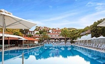  Последни места през май в хотел Aristoteles Holiday Resort & Spa****, Урануполи, Гърция! Нощувка за ДВАМА на база All Inclusive + басейн, чадър и шезлонг на плажа 