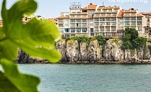  Ранни записвания за море в Созопол! Нощувки на човек със закуска и вечеря + басейн в хотел Корал - на метри от морето 