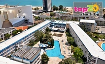 Ранно лято (20.05 - 30.06) на 100 м. от Плажа! Нощувка с All inclusive + Плувен Басейн + Детски басейн, Чадър и Шезлонг в РЕНОВИРАНИЯ хотел Азуро, к.к. Слънчев бряг, от 52.50 лв./човек!