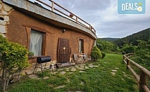 Релакс и романтика в Еко къща Землянка, Лещен