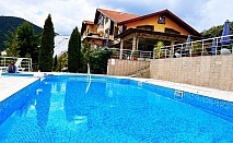 Релакс във Велинград: Нощувки, закуска и външен минерален басейн