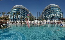 Vikingen Infinity Hotel 5*, Алания. ULTRA ALL INCLUSIVE. До хотела собствен 650-метров плаж с кей, 7 водни пързалки, основен ресторант с турска и международна кухня, 3 а-ла-карт ресторанти, 6 бара, СПА центърът.