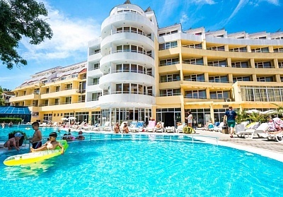 All Inclusive + басейн в хотел Сън Палас****, Слънчев бряг. Дете до 11.99г - Безплатно! Безплатен паркинг!