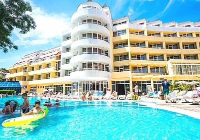 All Inclusive + басейн в хотел Сън Палас****, Слънчев бряг. Дете до 11.99г - Безплатно!