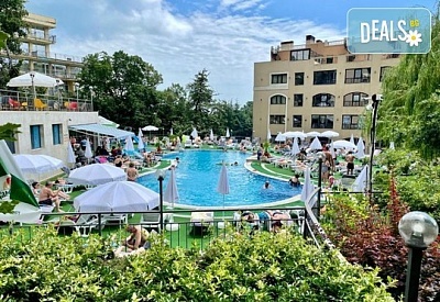  ALL INCLUSIVE ваканция в Холидей Парк 4*, Златни Пясъци! До 20.05., нощувка, изхранване на база All inclusive, външен басейн, детски клуб с аниматори, безплатно за 1 дете до 12.99 г. 