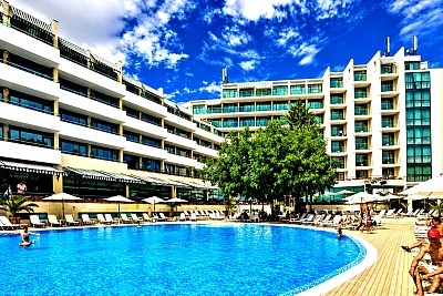 Август в Златни пясъци: All Inclusive в хотел Мирабел**** с безплатно дете до 12г