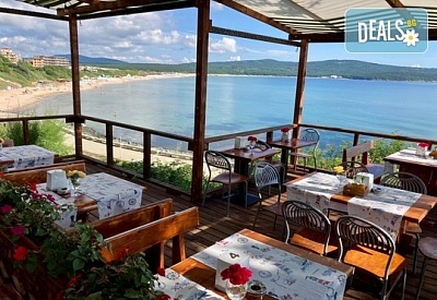 Лято в хотел Пловдив 2*, Приморско - първа линия с изхранване и басейн