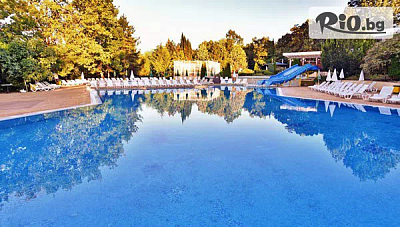 Цяло лято на море в хотел Ком, Албена с All inclusive + басейн