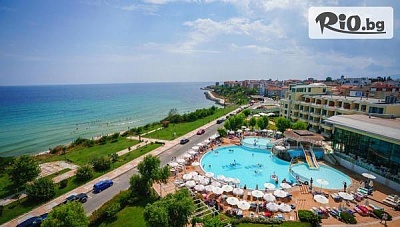 Цяло лято на море в Приморско! All Inclusive нощувка + 3 външни басейна, чадъри и шезлонги + Безплатно за дете до 13.99г., от Хотел Перла Бийч Лъкшъри 5*