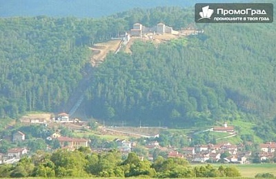 За 1 ден до Цали мали град, Ресиловския манастир, парк Рила и Дупница за 15.50 лв.
