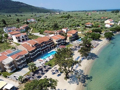 5 дни за двама със закуска и вечеря от 19.08 в Rachoni Beach Hotel