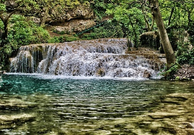  Еднодневна екскурзия до Ловеч, Крушунските водопади и Деветашката пещера от туристическа агенция Еко Тур 