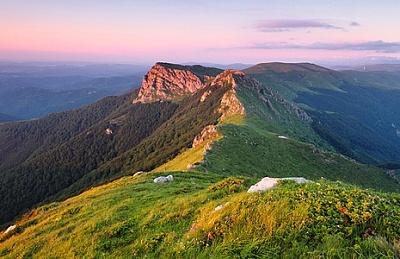 Еднодневна екскурзия до връх Козя стена и хижа Козя стена в Стара планина