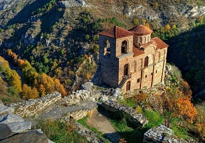  Екскурзия до Чепеларе, Рожен, Смолян, Асенова крепост и пещера Ухловица! Автобусен транспорт от София или Плевен + 1 нощувка със закуска на човек 