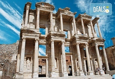 Екскурзия до Егейска Турция - по следите на древните цивилизации с Караджъ Турс! 4 нощувки със закуски и вечери в хотели 3*, транспорт и програма