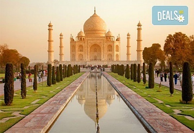 Eкскурзия до Индия и Златния триъгълник с U Travel! 10 нощувки със закуски и вечери в хотели 2*, 3* или 4*, самолетен билет и такси, трансфери