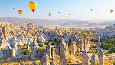 Екскурзия до Кападокия! 3 или 4 нощувки със закуски в бутиков Hotel Elika Cave Suites + двупосочен самолетен билет и екскурзия до крепостта Учхисар Калеси и Аванос, от Онекс Тур