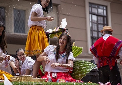 Екскурзия в Ксанти, Сандански, Мелник и Рупите със закуска и транспорт