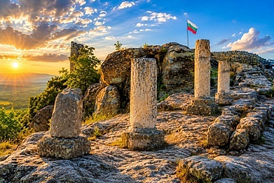 Екскурзия до Перперикон, Кърджали, Хасково и Татул с автобусен транспорт от София