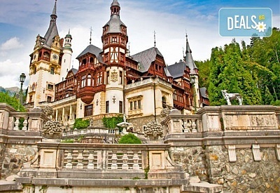 Екскурзия до Румъния, с Караджъ Турс! 2 нощувки със закуски в хотел 2/3*, транспорт, посещение на "живите камъни" в Костещи, Синая, Бран, Брашов и Букурещ