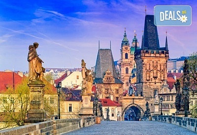 Екскурзия до сърцето на Европа през март! 5 нощувки със закуски в Прага и Братислава, самолетен билет, транспорт с автобус и водач от Дари Травел